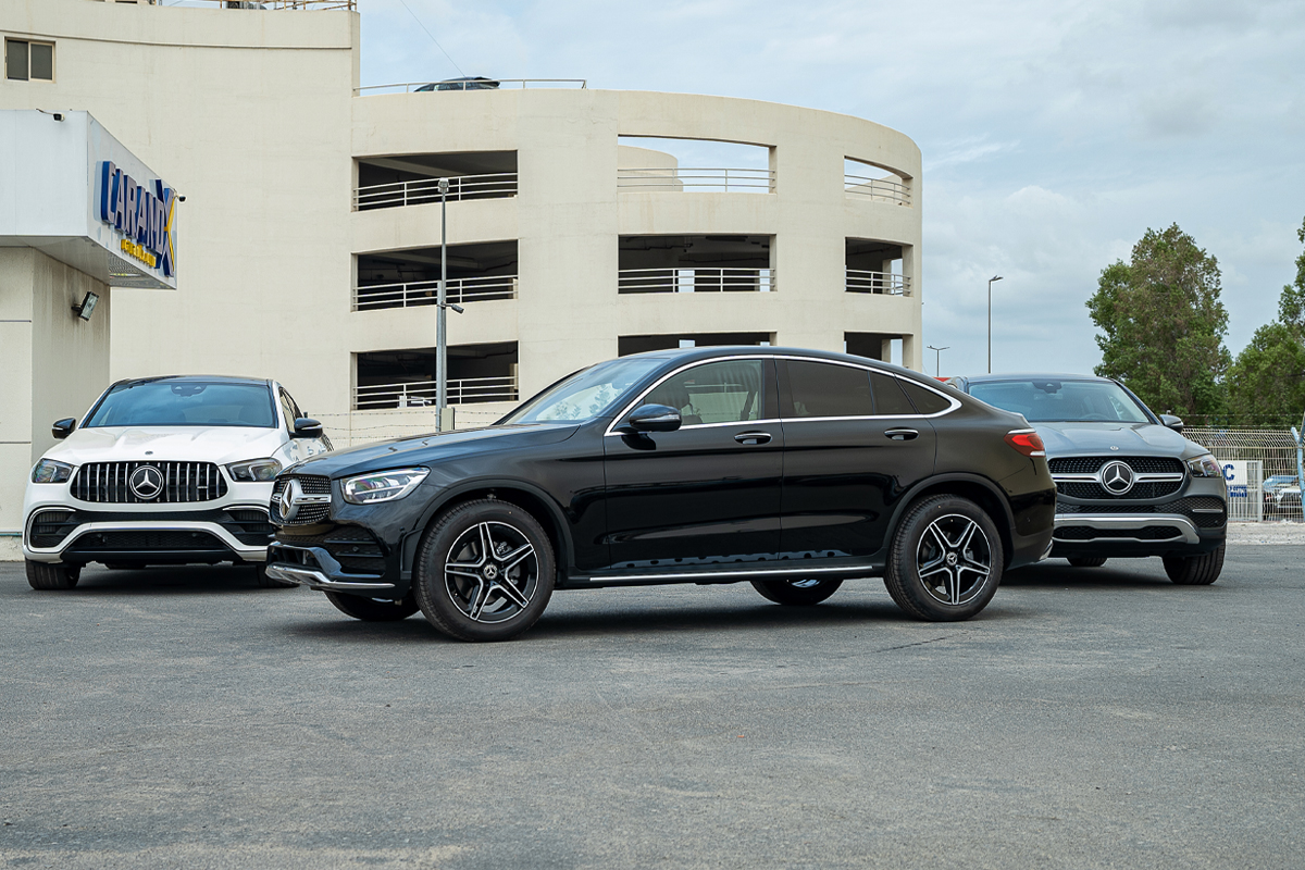 Mercedes-Benz GLC 300 4Matic Coupe 2022 Black / Red Interior